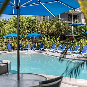 Beachfront Terraces With Onsite Reception & Check In Port Douglas